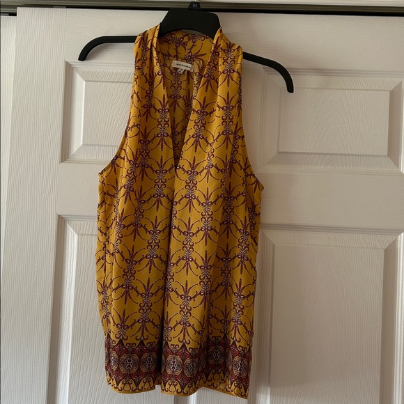 Max Studio Mustard Yellow Printed Sleeveless Top - Picture 2 of 6